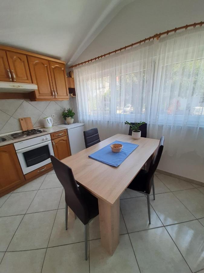 Apartments Ivanka Starigrad Paklenica Exteriör bild