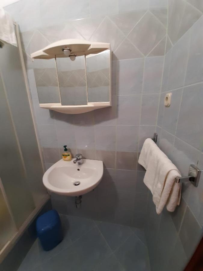 Apartments Ivanka Starigrad Paklenica Exteriör bild