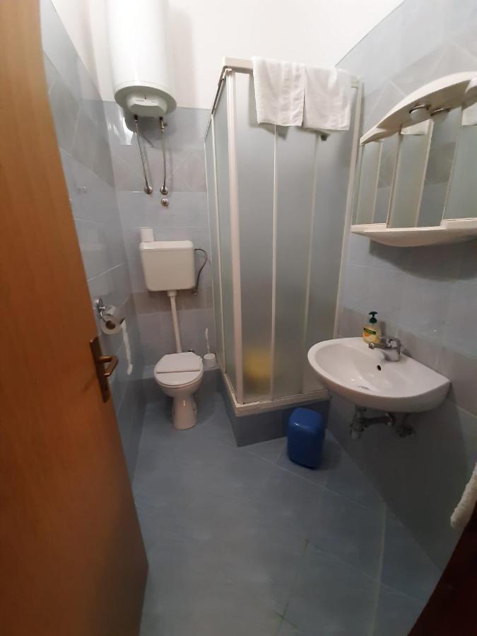 Apartments Ivanka Starigrad Paklenica Exteriör bild