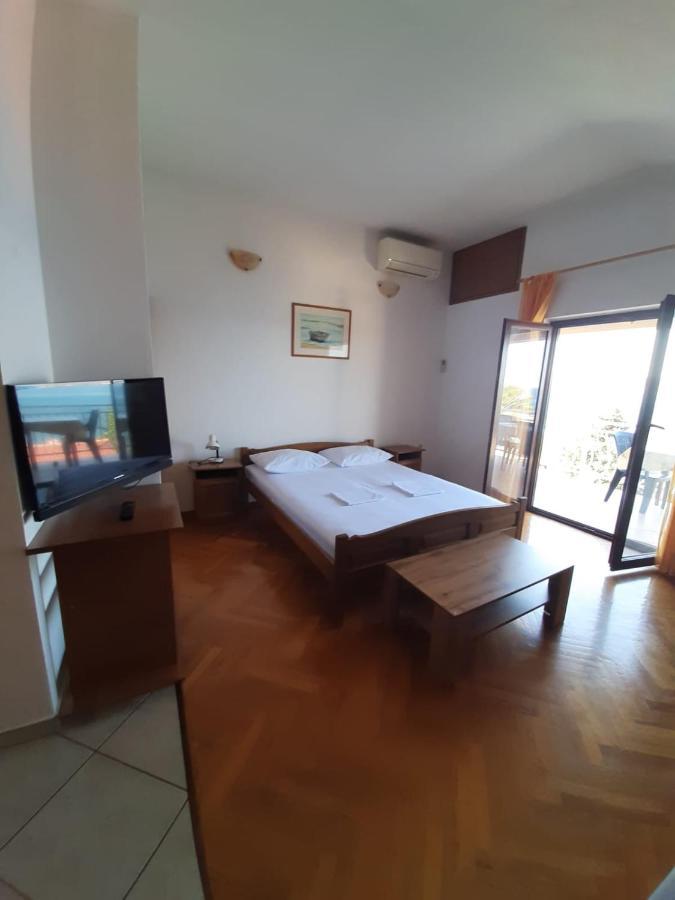 Apartments Ivanka Starigrad Paklenica Exteriör bild