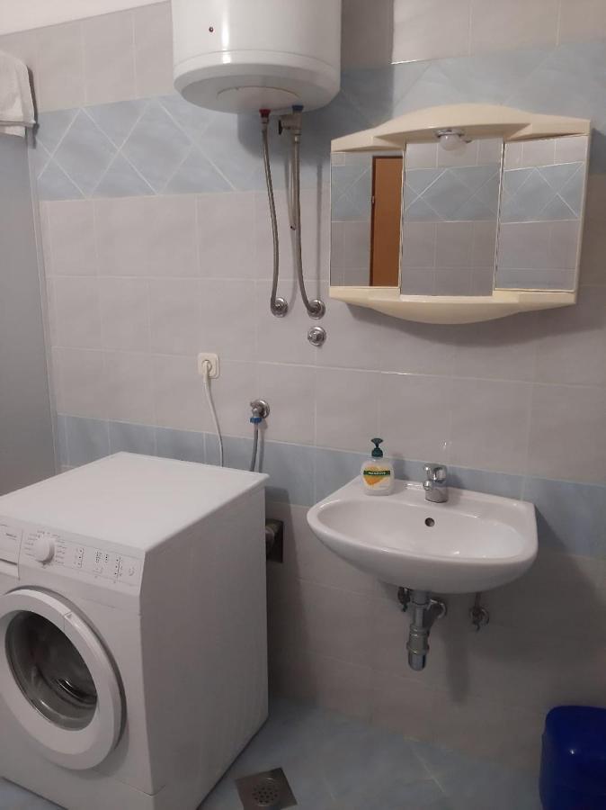 Apartments Ivanka Starigrad Paklenica Exteriör bild