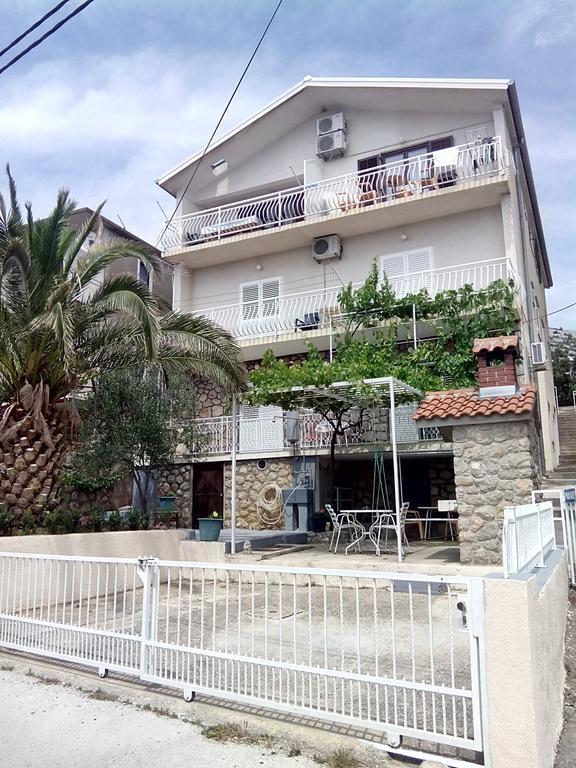 Apartments Ivanka Starigrad Paklenica Exteriör bild