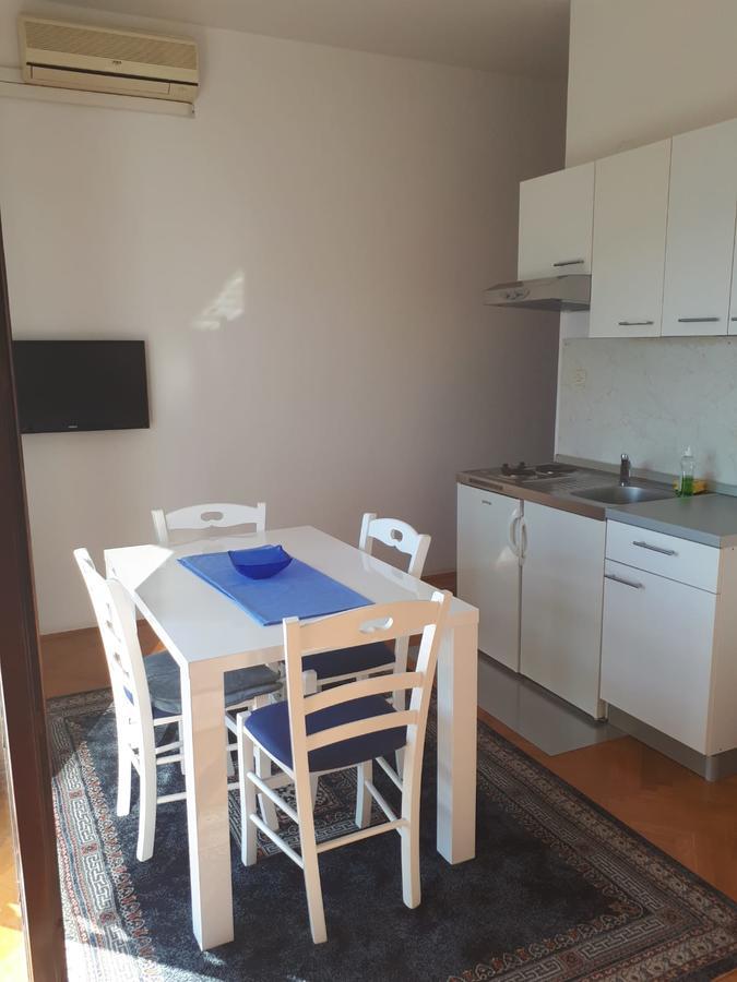 Apartments Ivanka Starigrad Paklenica Exteriör bild