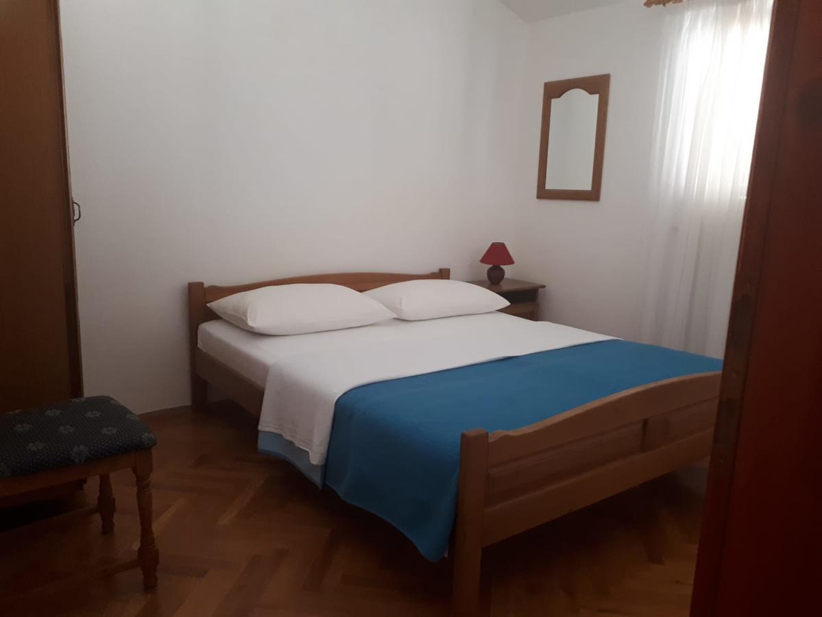 Apartments Ivanka Starigrad Paklenica Exteriör bild