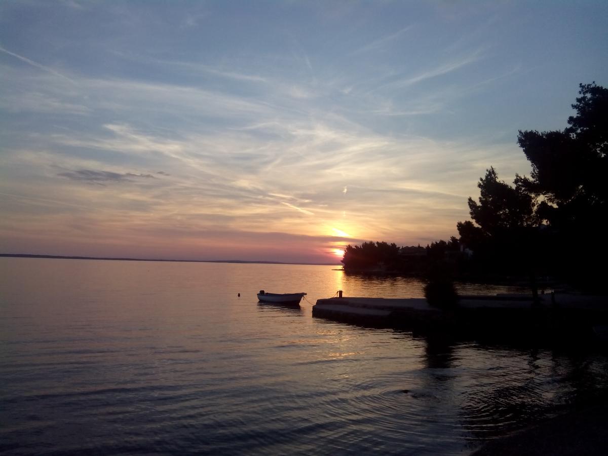 Apartments Ivanka Starigrad Paklenica Exteriör bild